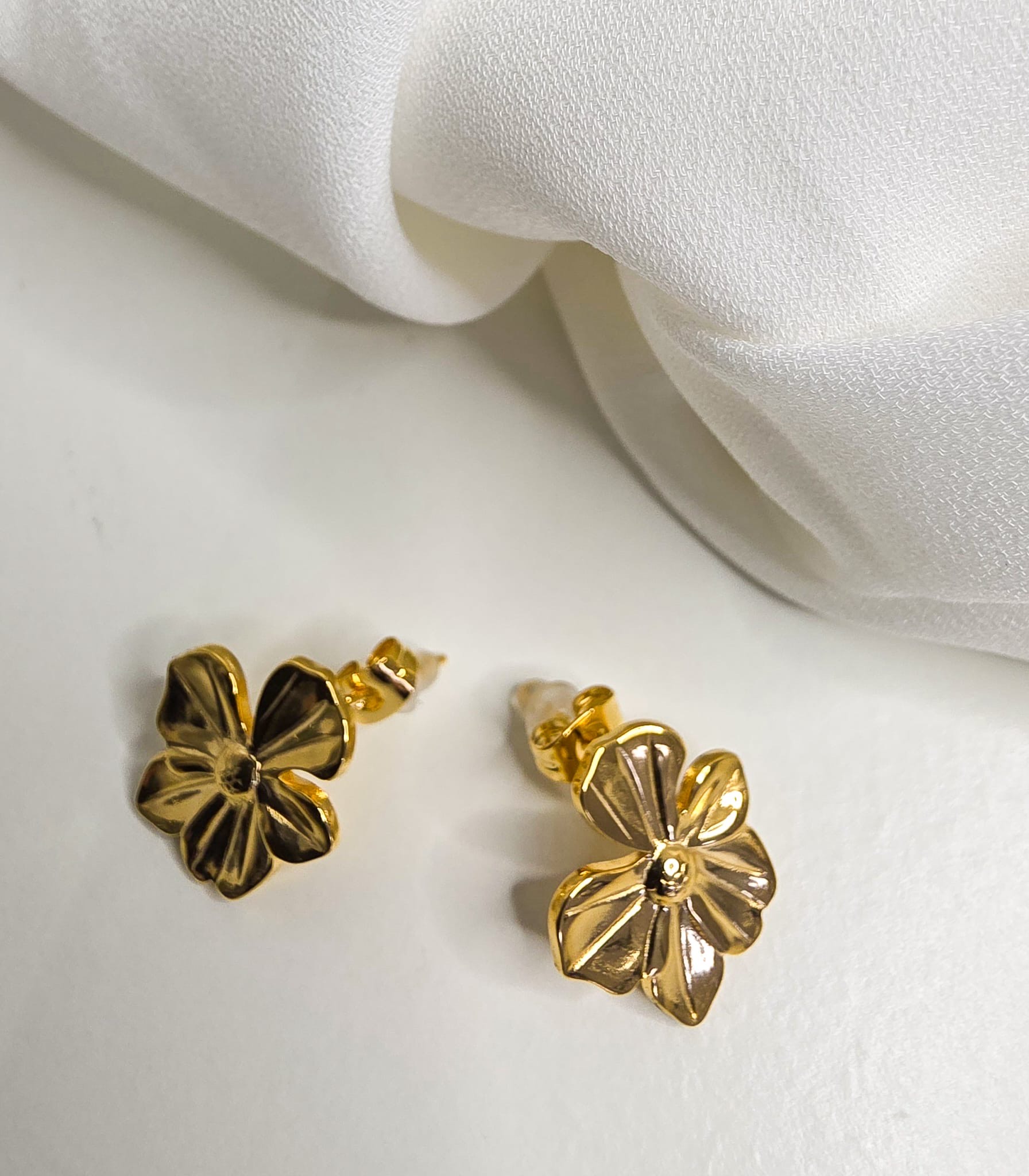 5a6216bf-14a4-4e72-ba6e-8fa9507f6b50