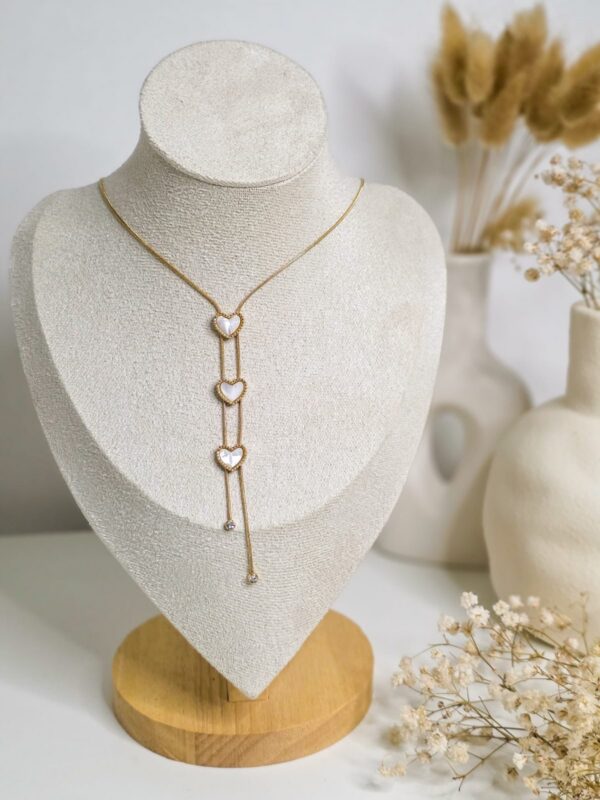 Collier LYDIA – Cœurs nacrés dorés