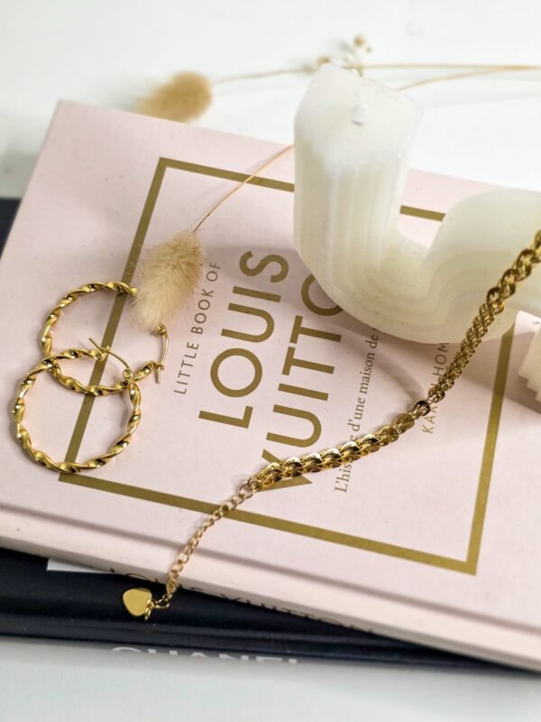 Boucles d’oreilles TORSIA – Créoles torsadées dorées