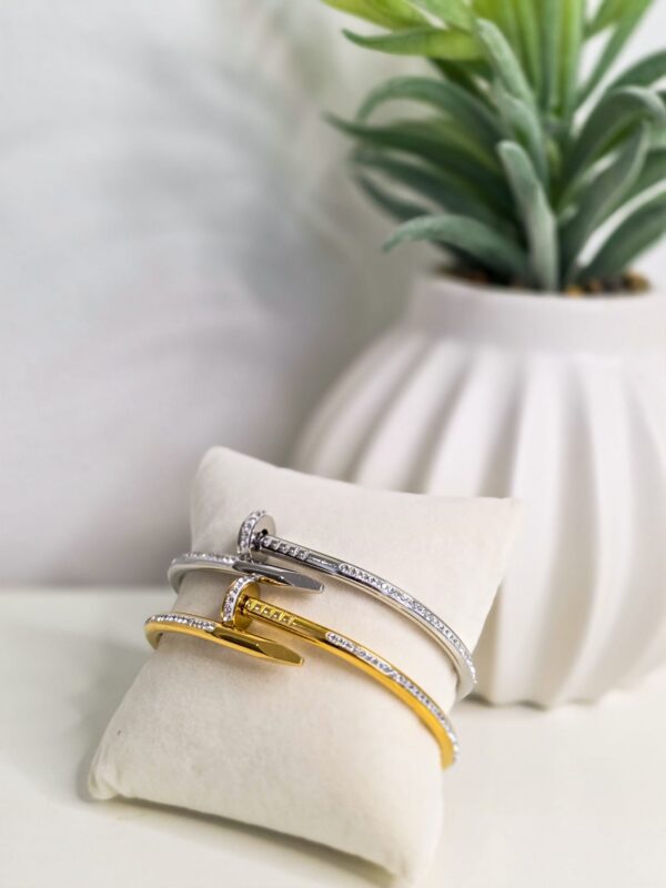 Bracelet NAILYA – Brillance audacieuse